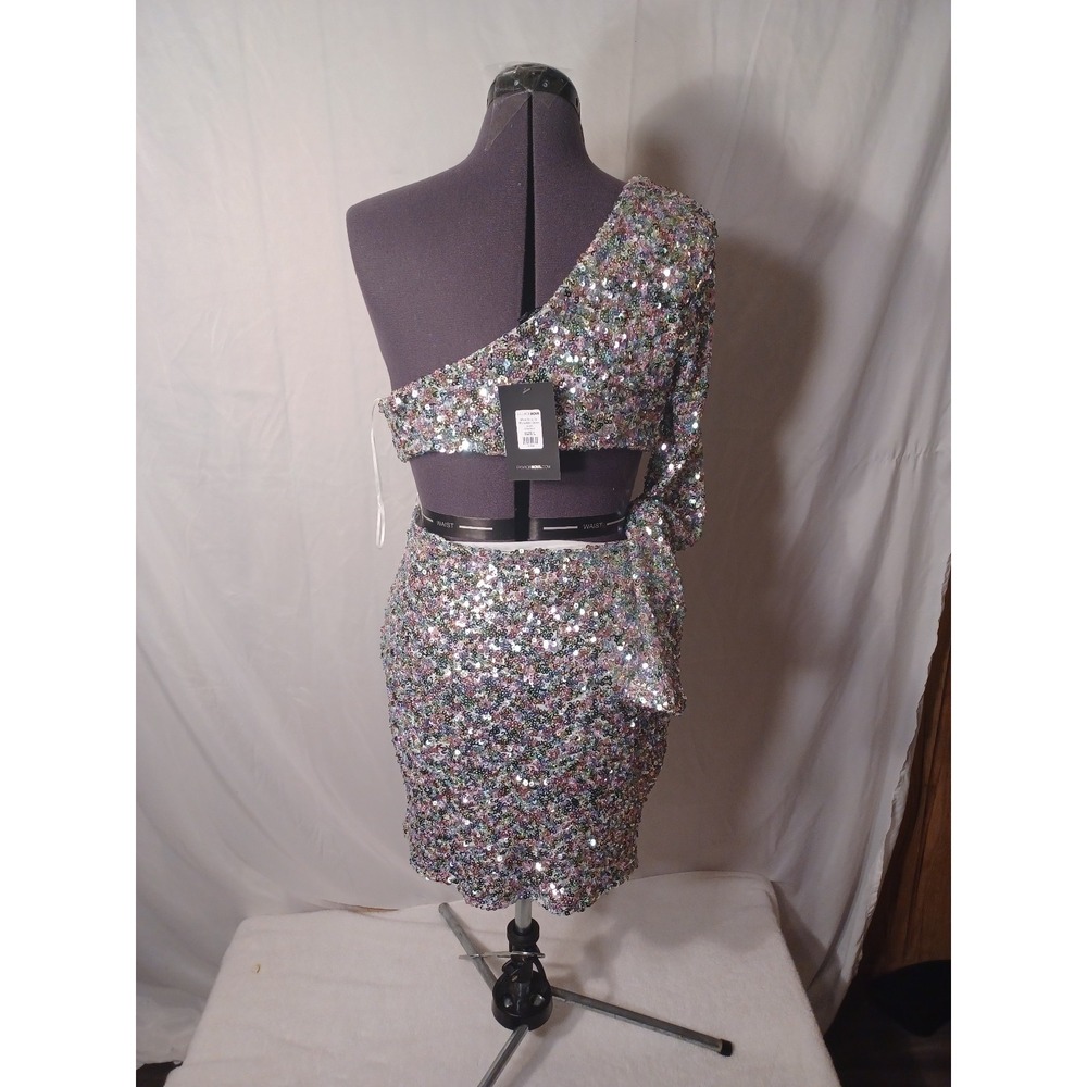 FASHION‎ NOVA Dress - Picture 5 of 7